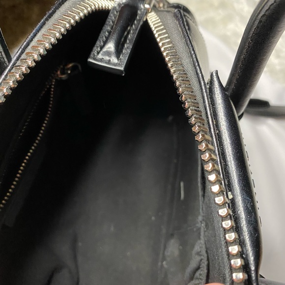 Handbag - Picture 6 of 7